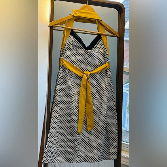 Damzels in this Dress black & white retro-inspired dress. Size S. - Picture 2 of 4